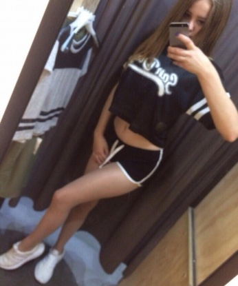 Люси, 18 лет, 2 размер груди